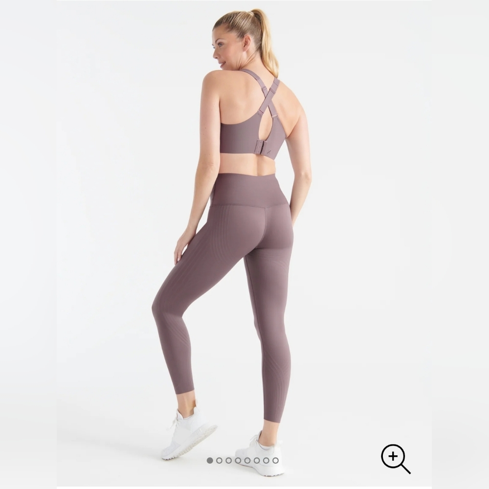 Brand New Knix HiTouch High Rise Legging Large